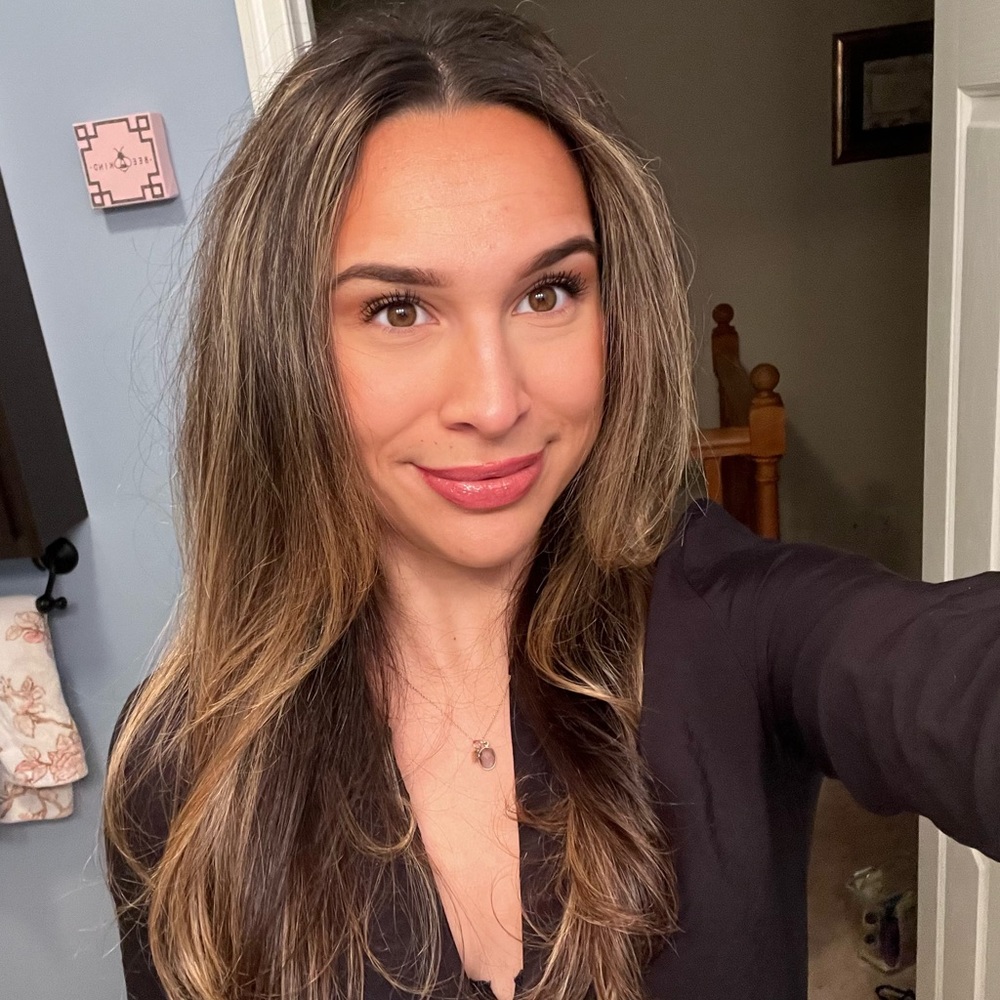 Meet your Posher, Sabrina